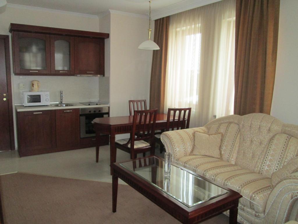 Downtown Alexander Services Apartments Bansko Rum bild